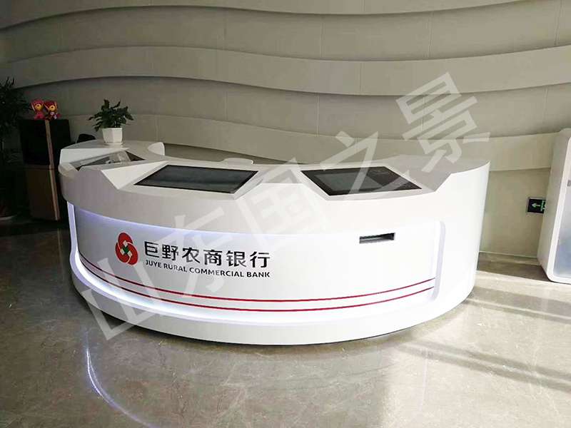 银行办公家具定制各个材质有什么优势?